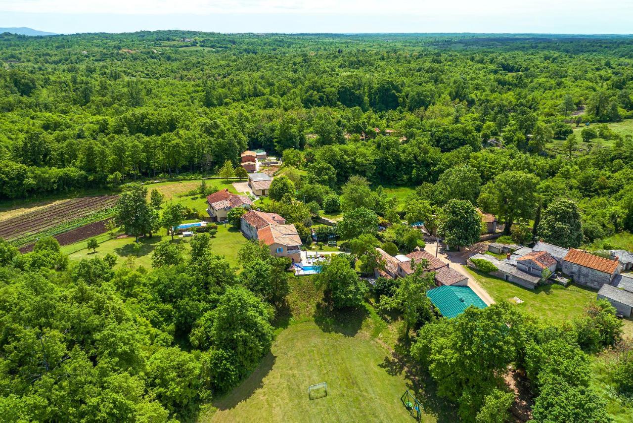 Vila Casa Karnevali Žminj Exteriér fotografie